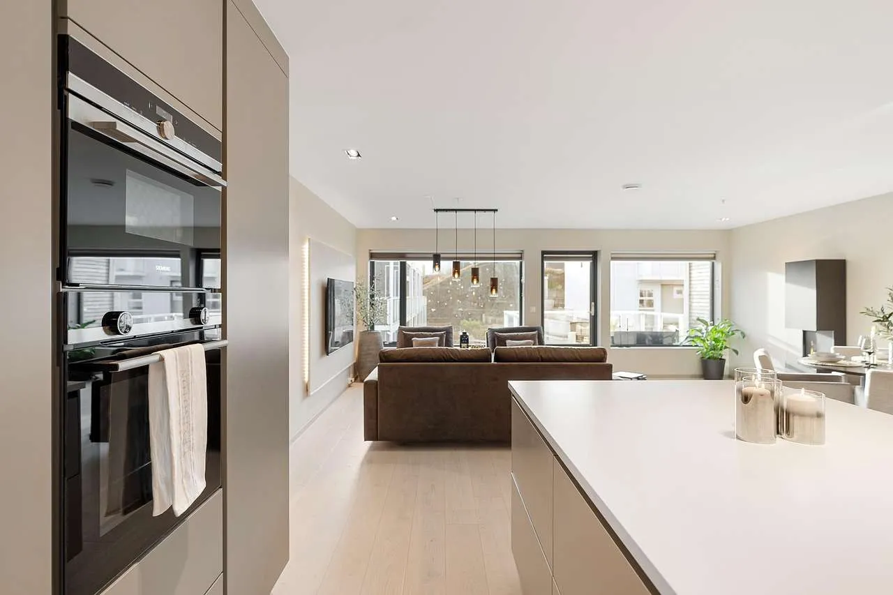 Home Window Tinting: Benefits, Types, and Tips